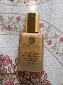 Estee Lauder Foundation.. Honey Bronze (4W1)