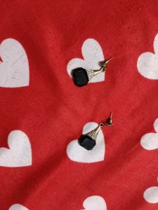 &#34;Classic Black And Gold Sparkle Earrings&#34;✨💫✨