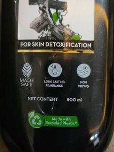 Mamaearth Charcoal Body Wash