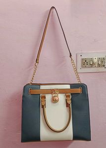 MICHAEL KORS Leather Handbag