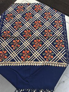 BRAND NEW WOOLLEN SHAWL