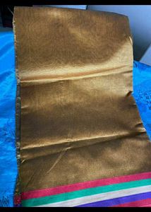golden ssarewith blouse piece 😍😍