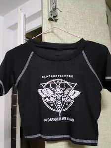 Black Graphic Crop Top