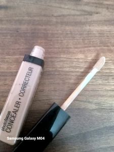 WET N WILD PHOTOFOCUS CONCEALER ,LIGHT MED BEIGE