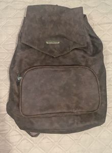 Brown college bag for youngesters
