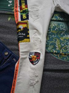 Off-White Distressed Jeans