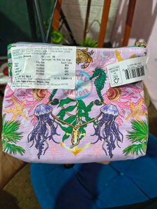 Estee Kader Skincare Kit With Pouch
