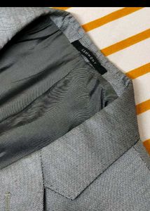 {40-42} Van Heusen Blazer For Men &amp; Women