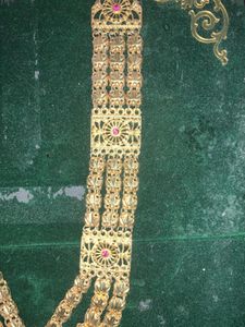 Elegant Gold Necklace