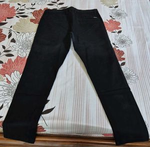 Netplay Black Chinos