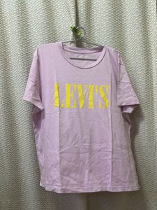 set of 2 casual Levi&#39;s Graphic Tee