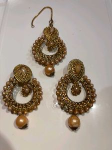 Matha Tika And Earrings Set