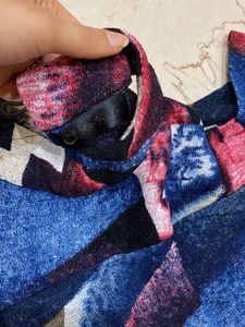 Abstract Print Top