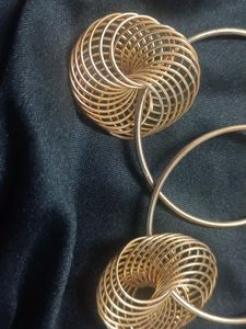 Circle Goldon Earring