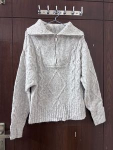 Cozy Cable Knit Pullover Sweater