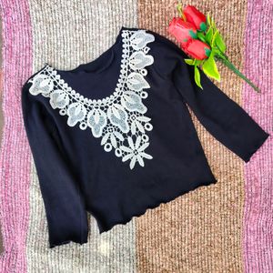 Black Ribbed Top 🖤