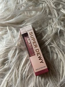 Makeup Revolution Super Dewy Blush