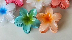Flower Claw Clips