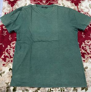 Zudio Men’s Green V-Neck T-Shirt