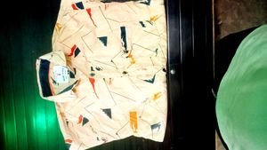 Retro Pattern Button-Down Shirt    M-size