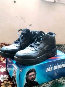 Asian Black High-Top Sneakers