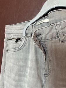 Grey Mid-rise Skinny Fit Denim