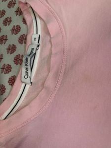 Calvin Klein Jeans Pink oversized cropped Tee