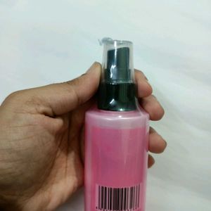 makeup brushes cleaner