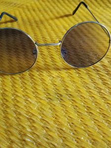 Round Frame Sunglasses