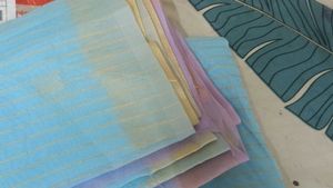elegance Sky Blue &amp; Purple Cotton Saree