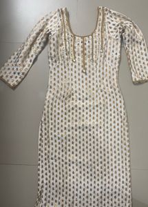 Elegant White &amp; Gold Kurta and Dupatta Set