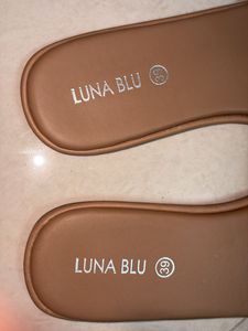 LUNA BLU 39 Stylish Leopard Print Slides