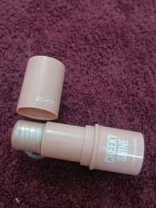 Zudio Cheeky Shine Highlighter