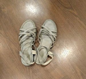 Flat Sandal