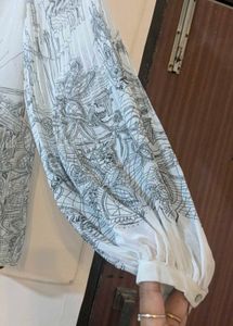 Zara Graphic Print Blouse top trendy prin