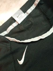 Original Nike Sphere Dry T-shirt