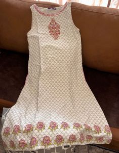 Sleeveless Kurta