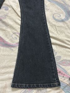 ⭕️B3G1⭕️ + 30 % Off On Combo Bootcut Retro Jeans