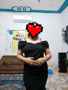 Chic Black Off-Shoulder Dress