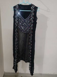 Elegant Black crop top and skirt with shrug
