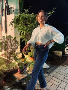 Chic Cropped Shirt