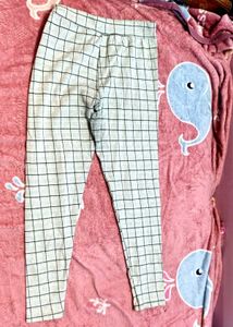 White Stretchable Jeggings For Girls