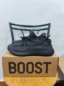 ADIDAS YEEZY 350 V2 "STATIC BLACK" REFLECTIVE UK 9