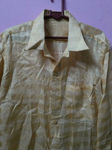 Men&#39;s Casual Shirt