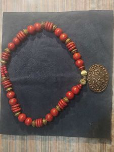 Gold Tone Floral Pendant Necklace