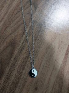 Silver CHAIN Symbol - Peace