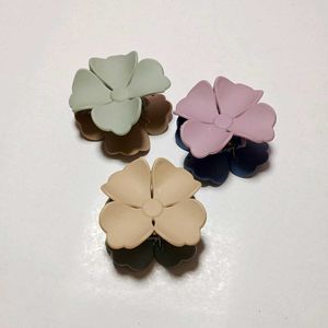 Flower Hair Clips - 3 Pcs