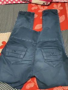 Skiny fit trouser, navy blue colour