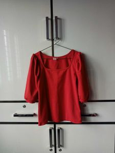 Poiesis Casual Red Crop Top