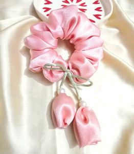 Tulip Bow And Scruchie